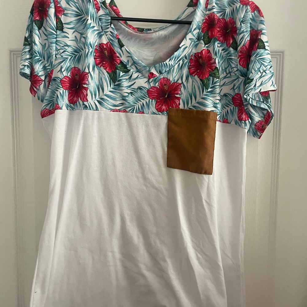 Bundle 2 colorblock tees